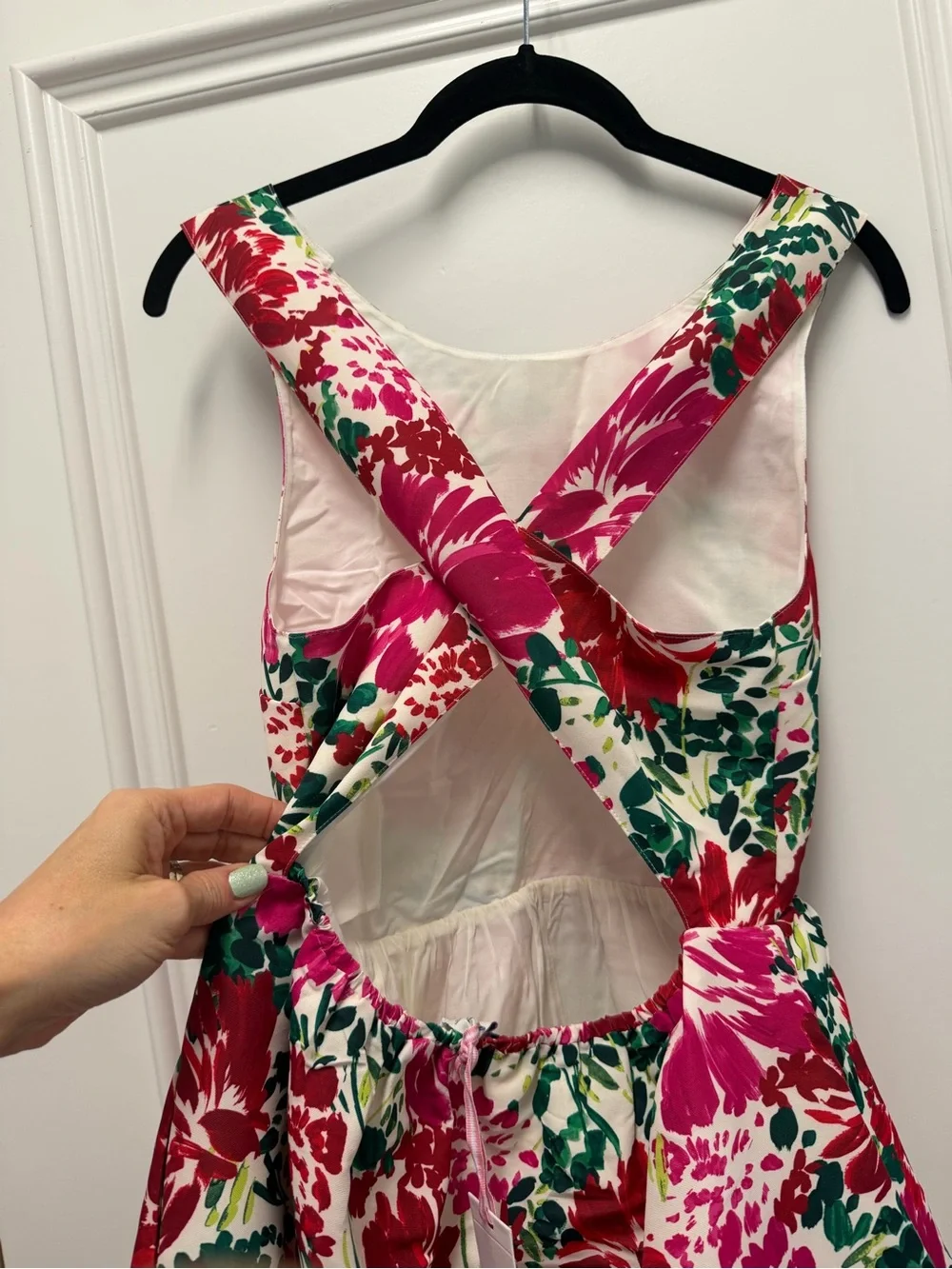 NWT Vineyard Vines Cross Back Floral Dress in Pink, Red & Green